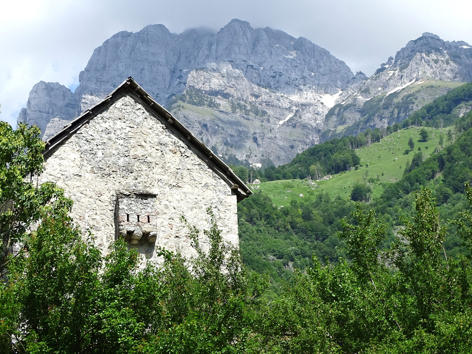 Theth (Photo license: CC BY 2.0)